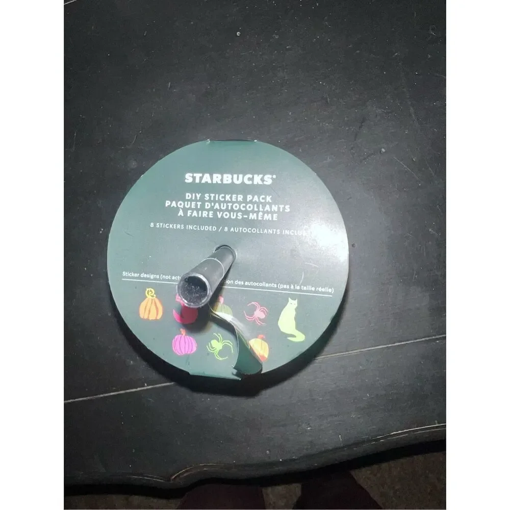 Starbucks 2021 NWT Halloween Spider Web Glow in the Dark 16oz Tumbler